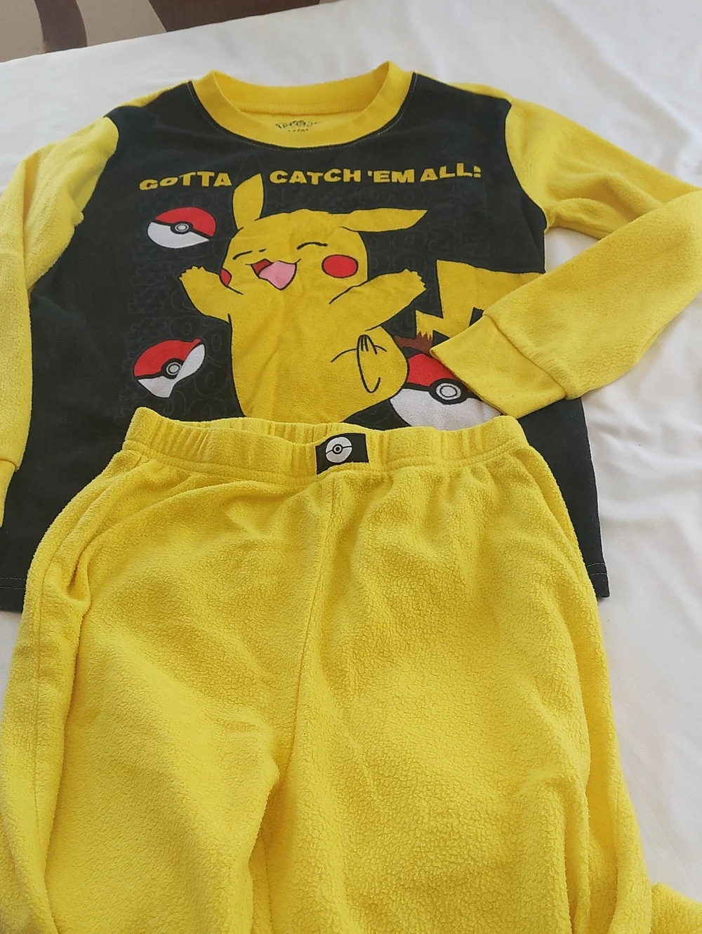 Pokemon Pikachu Black & Yellow Kids Pajama Set.Size 8
